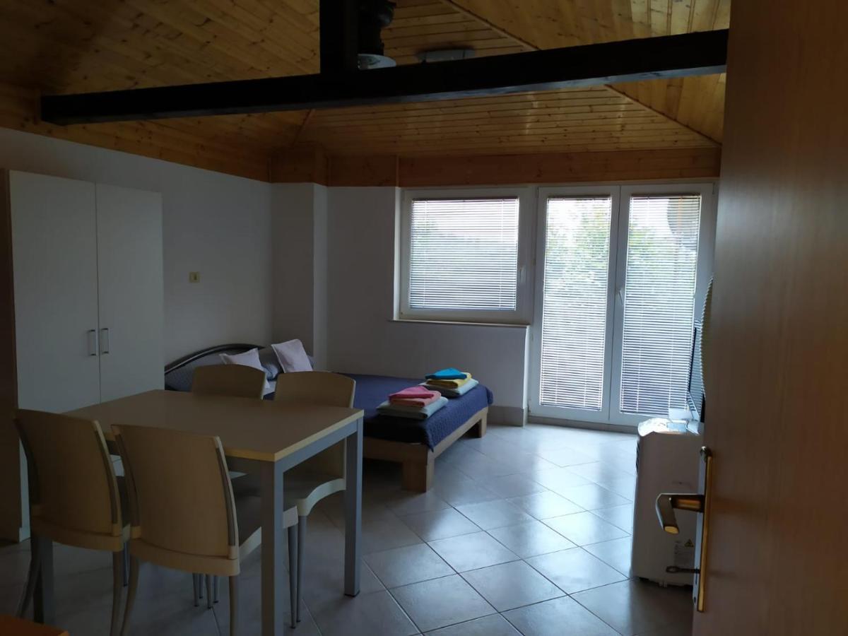 Lili House Appartement Portorož Buitenkant foto