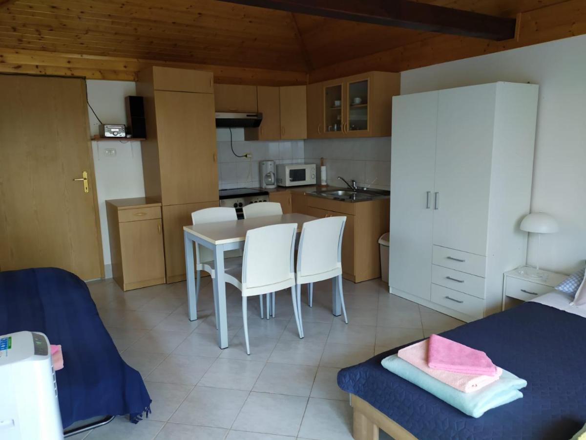 Lili House Appartement Portorož Buitenkant foto